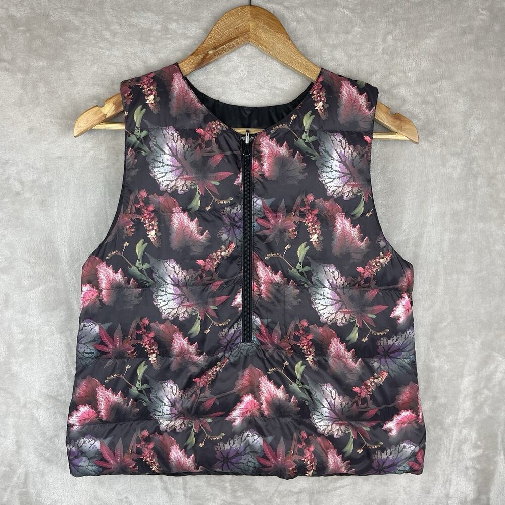 Oiselle Floral Botanical Print Quilted Insulated Puffer Vest Size M Gorpcore